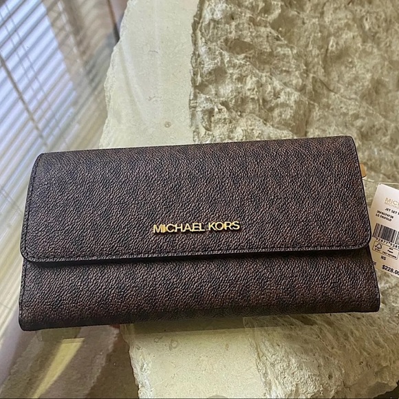 ✨🆕 Micheal Kors Brand New Jet Set Large Wallet✨ - Picture 2 of 8